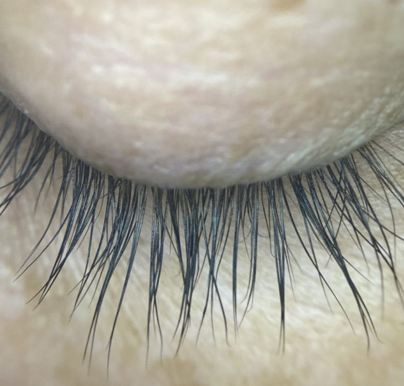 Blossom Up Lashes Growth Serum 5ml Vegan and Cruelty Free. Release “The Botanical Stimulants” to feed, invigorate, bloom!